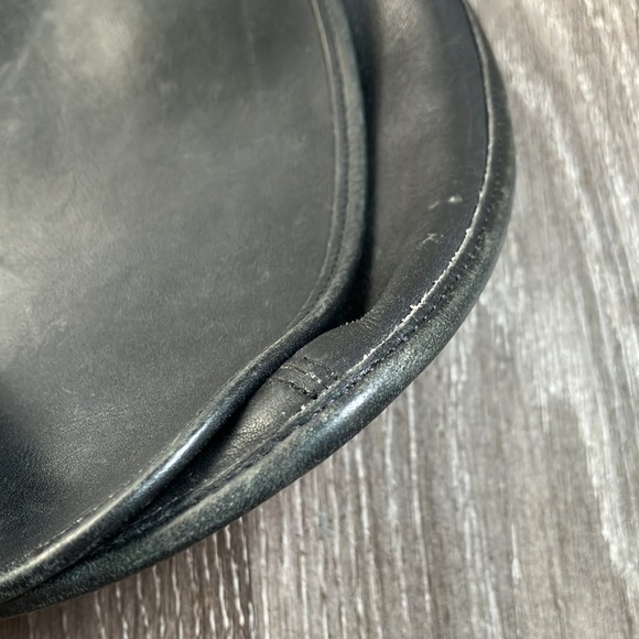 Coach - Picture 10 of 17